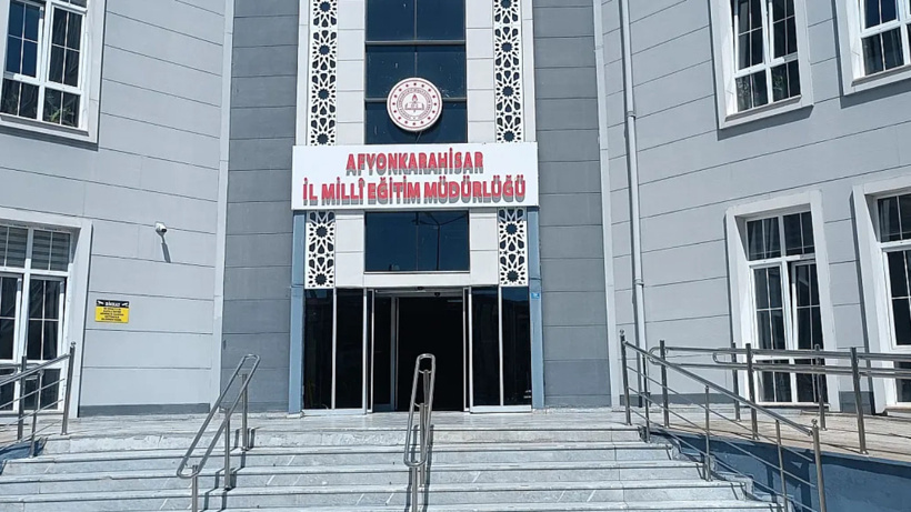Yusuf Tekin'in 'uydurma' dediği sıfatın ihalesine il milli eğitim müdürlüğü çıktı