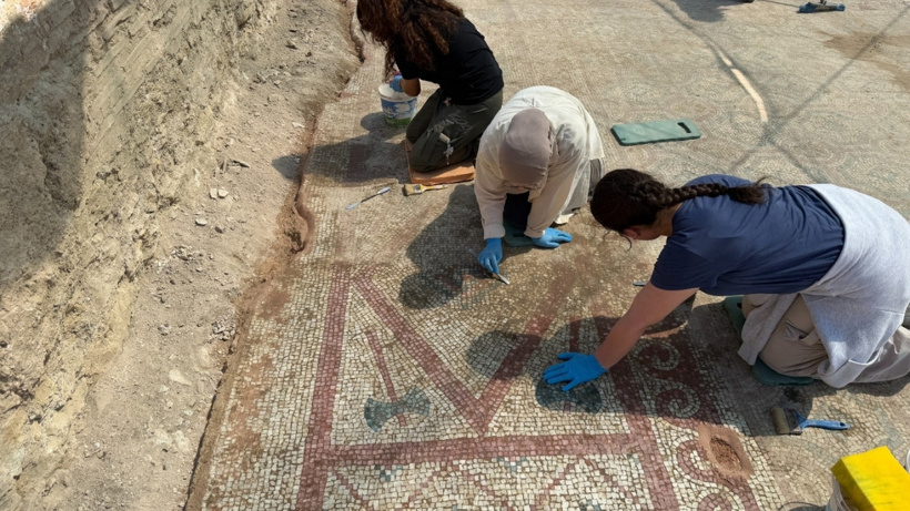 Roma imparatorluğunun kayıp yüzü ortaya çıktı: Yüzlerce yıllık mozaik ve Eros başı bulundu! - Fotoğraf: 7