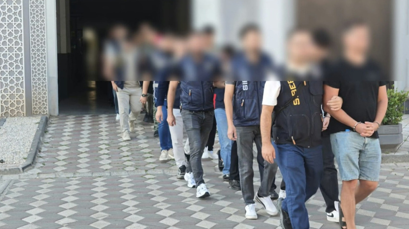 Borsa yatırımı vaadiyle dolandırıcılık: 8 şüpheli tutuklandı