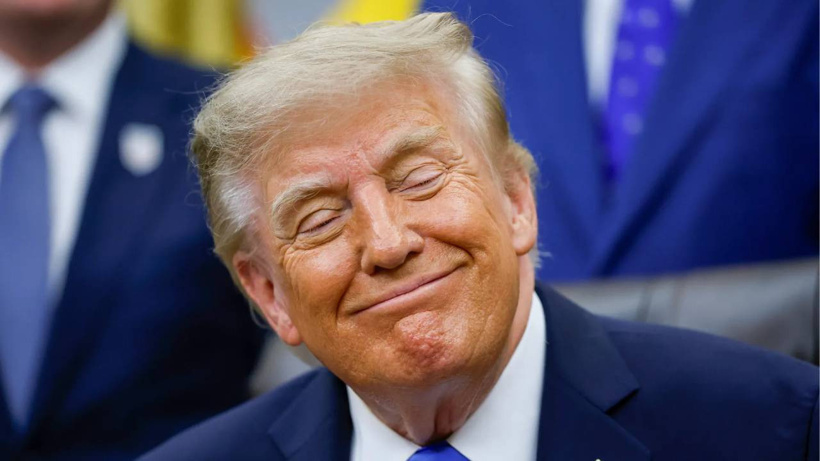 Trump bu sefer de Hürmüz Boğazı'na göz koydu! Yeni ismi duyurdu