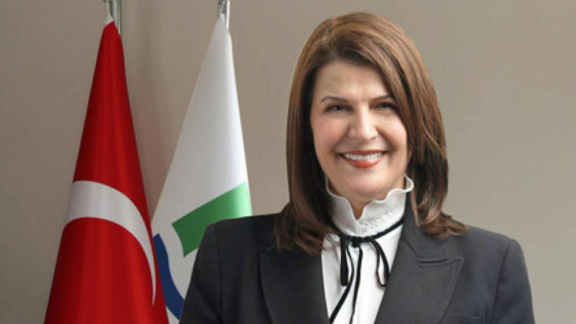 Son dakika | Foça Belediye Başkanı Saniye Bora Fıçı AKP'ye katıldı!