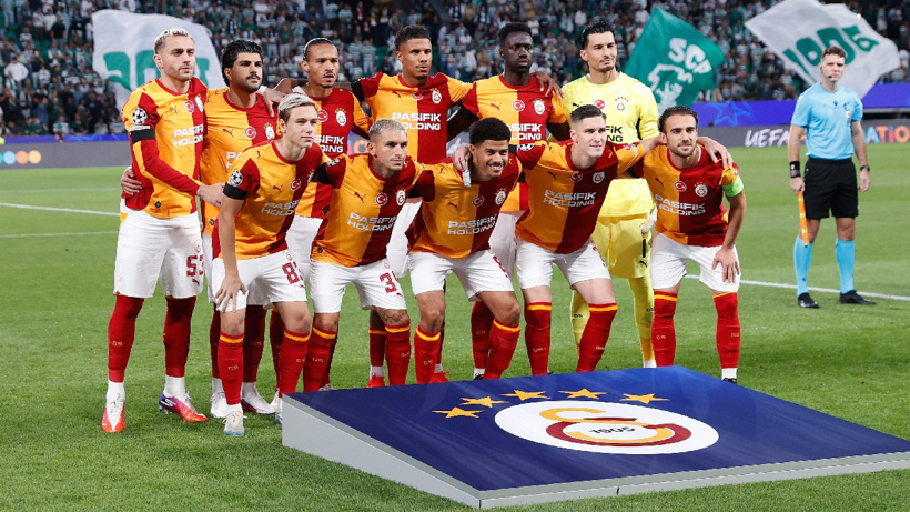 Galatasaray'da Okan Buruk saatler kala ters köşe yaptı: Sürpriz plan ortaya çıktı