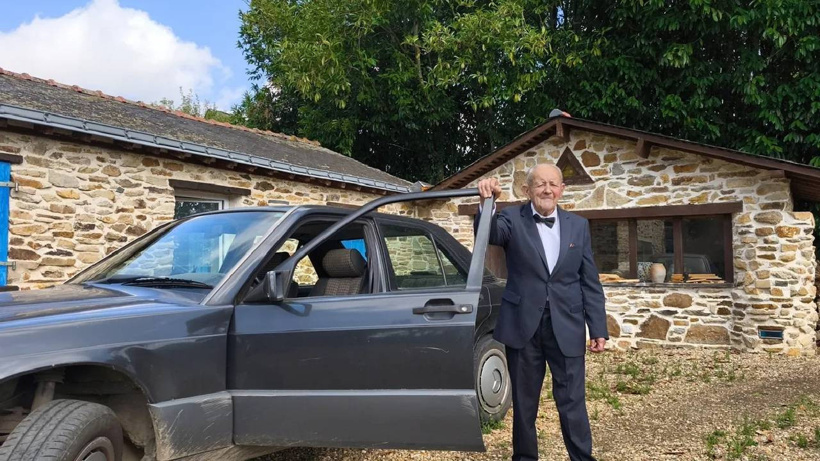 100 yaşında gözlüksüz Mercedes’le gençleri solluyor: "Bir kilometreden tavşanı bile görebiliyorum"