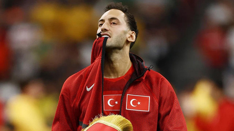 Milli takımda Hakan Çalhanoğlu depremi