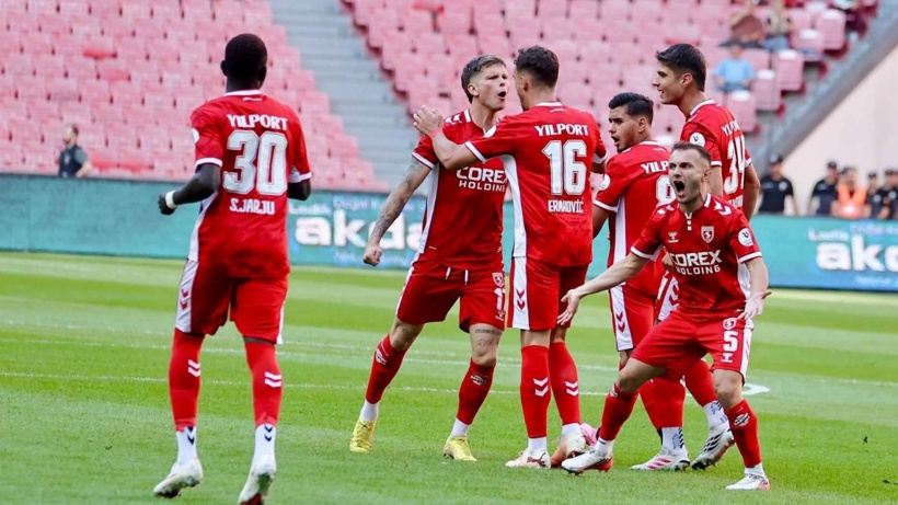 Samsunspor Erzurumspor'a açık farkla önde