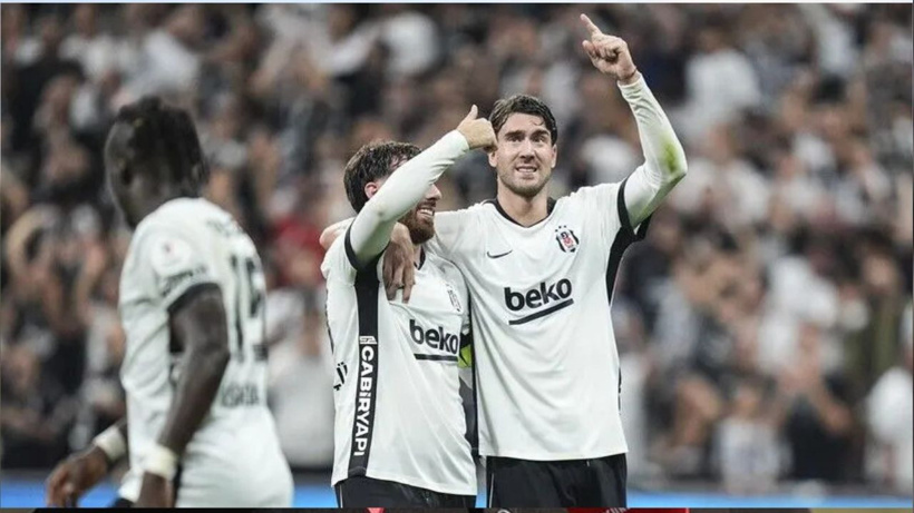 Beşiktaş'ın yıldızına milli müjde