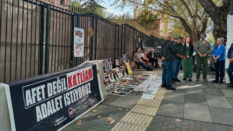 Depremzedelerin Bakanlık önündeki nöbeti 9. gününde: Adalet istiyoruz, başka bir şey istemiyoruz