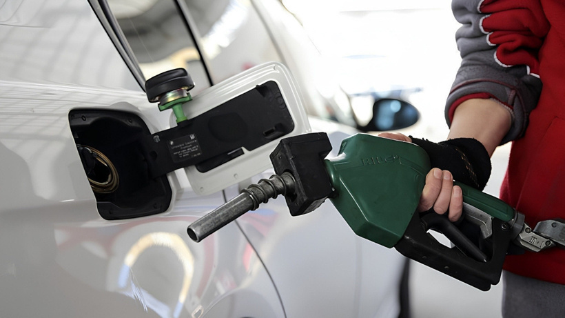 Akaryakıtta fırtınalı hafta bitti: Petrol düşüşe geçti