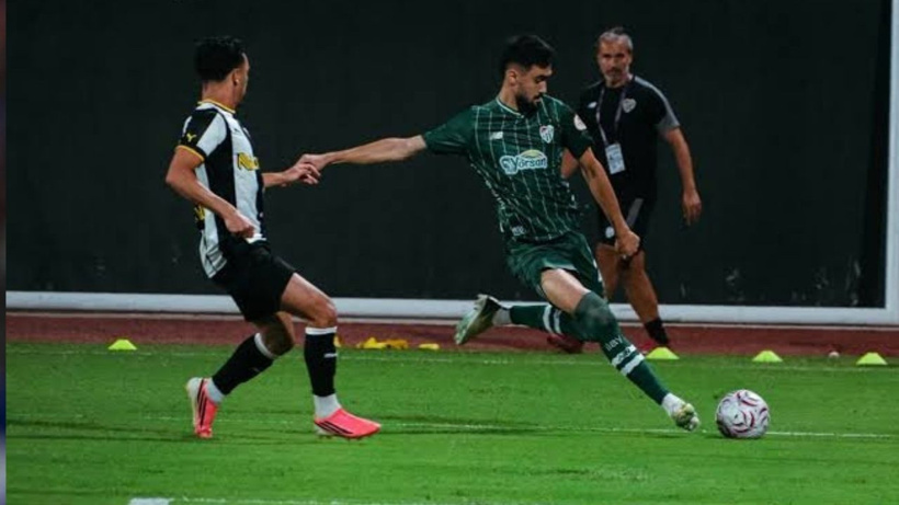Bursaspor'da yerden yere vuruluyordu: Milli takımda kahraman oldu