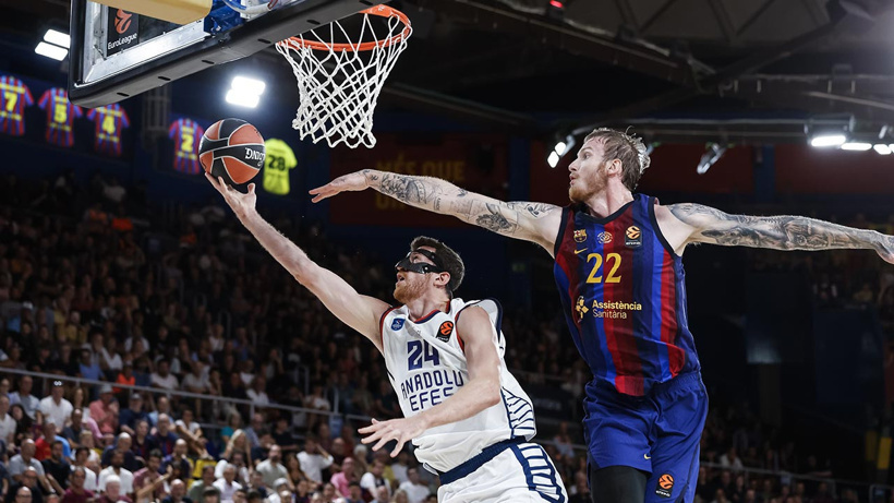 Anadolu Efes tatsız başladı: Barcelona'ya kaybetti