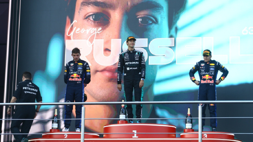 Formula 1 Azerbaycan Grand Prix'sinde kazanan Mercedes oldu