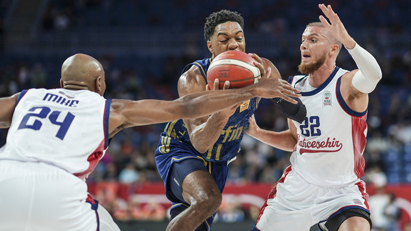 Fenerbahçe sezonu mağlubiyetle açtı