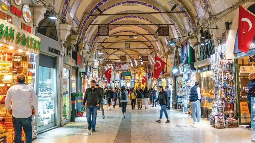 Kapalıçarşı’da film gibi soygun! Milyonları götürüp kasaya tencere tava koydu