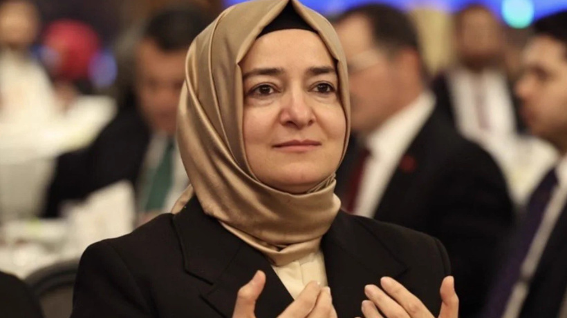 Fonzi Fatma Betül Sayan Kaya'dan soruşturmadan sıyrılma hamlesi: Paraları iade etti