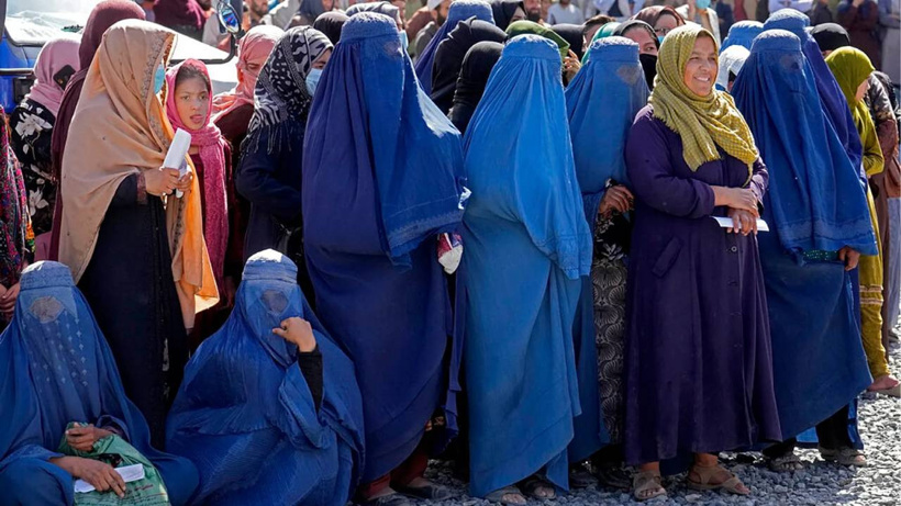 İngiltere mültecilere kapılarını açıyor! İlk sırada Afgan kadınlar ve Filistinliler var