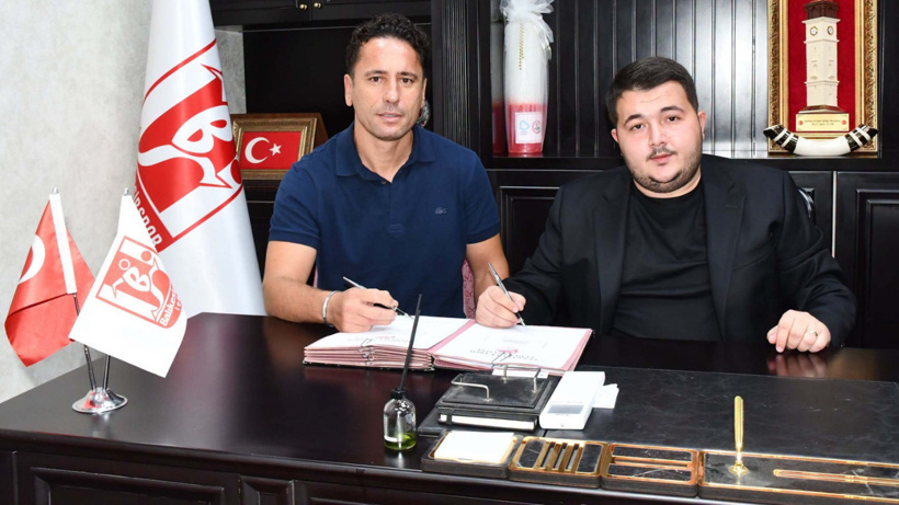 7-1'lik hezimet sonrası gönderilen teknik direktörün yerine geldi: Yarım kalan işi bitirecek