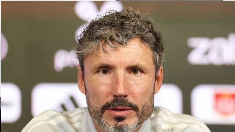 Van Bommel'den Trossard ve Lukaku için açıklama: Hiçbir oyuncuya oynama sözü vermem