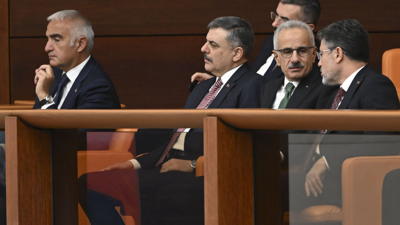 Erdoğan'ın fon skandalı için aldığı radikal kararı Uraloğlu açıkladı!