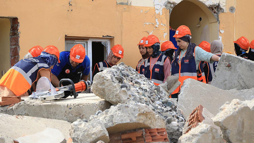 AFAD'ın vermediği eğitimin ücretini aldığı ortaya çıktı: 6 kişiye soruşturma açıldı
