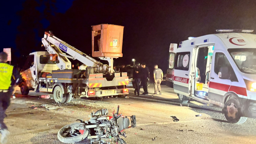 Bursa'da kamyonetle motosiklet çarpıştı: 1 kişi öldü, 1 kişi yaralandı