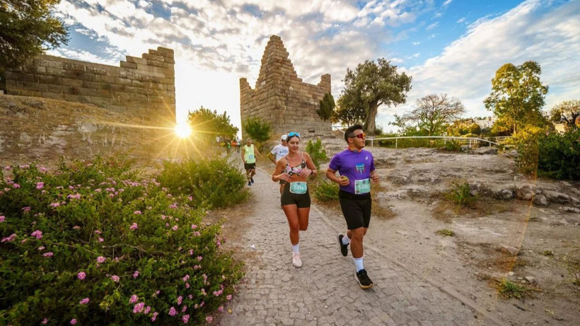 9. Uluslararası Bodrum Yarı Maratonu tamamlandı Organizasyona 23 ülkeden 2 bin 500 sporcu katıldı