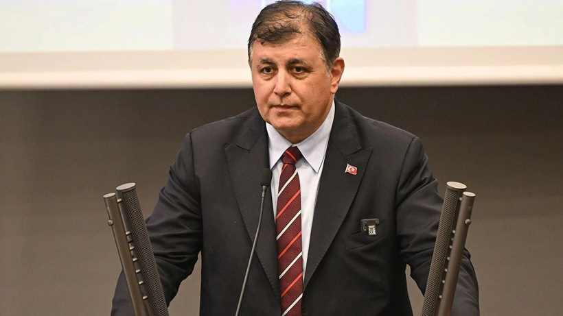Özgür Özel 'Satanlar hain oğlu haindir' demişti: YENİ Parti'den Cemil Tugay'ı protesto hamlesi