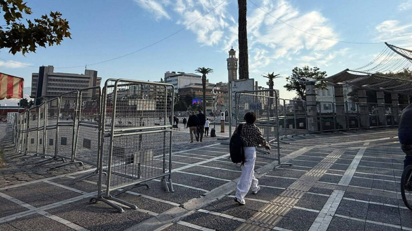 İzmir'de 'AKP'li Tugay' önlemleri: Meydanlara bariyerler konuldu