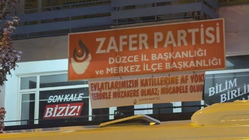 Zafer Partili başkana 'terörle müzakere olmaz' pankartından soruşturma
