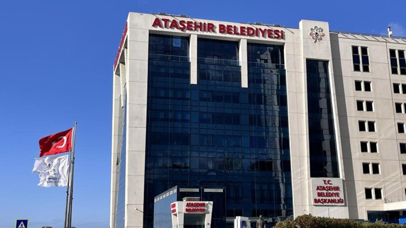 Kritik seçime günler kala! Ataşehir'de bir CHP'li üye daha istifa etti