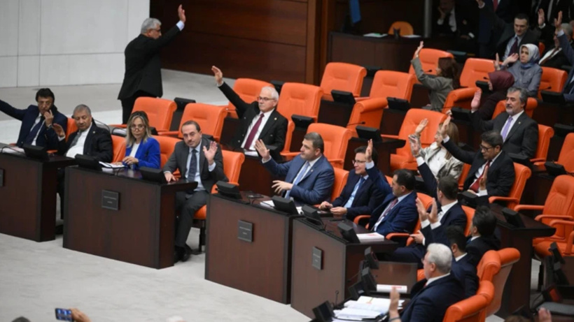 Fon skandalı araştırılsın önergesi: AKP ve MHP tarafından reddedildi