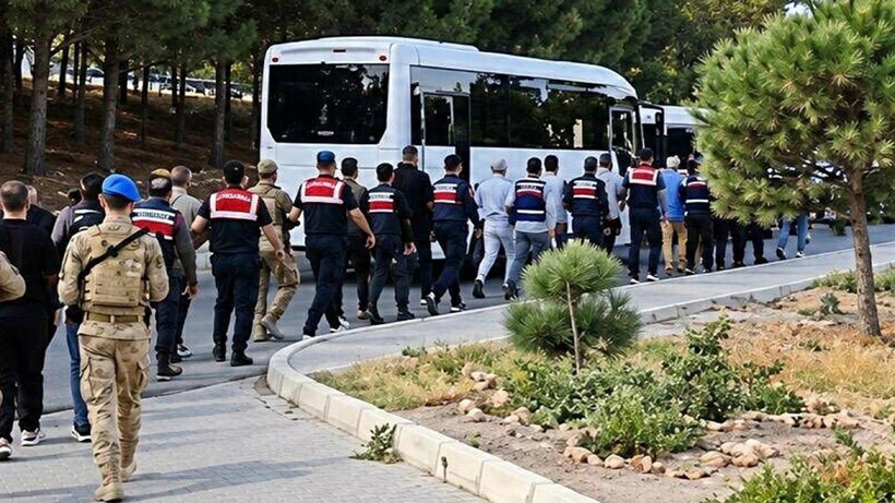 Çeşme Belediyesi'ne operasyon: 11 kişiye tutuklama talebi