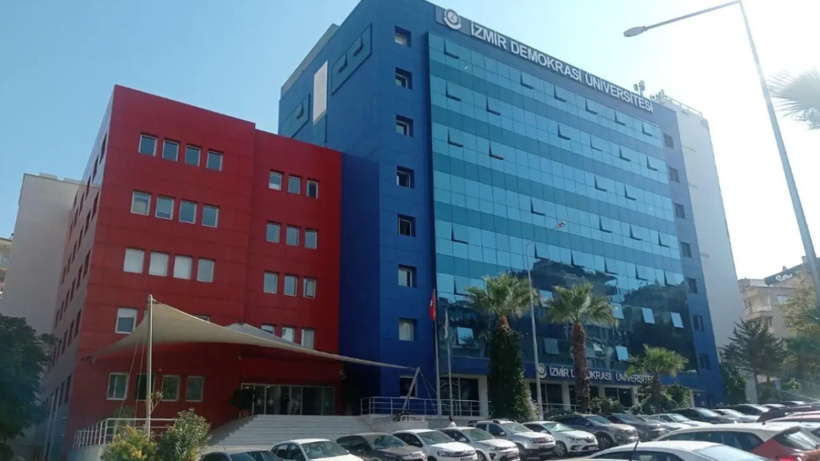 İzmir'de yaşanıyor: Rektöre sağlam bina, öğrencilere çürük bina