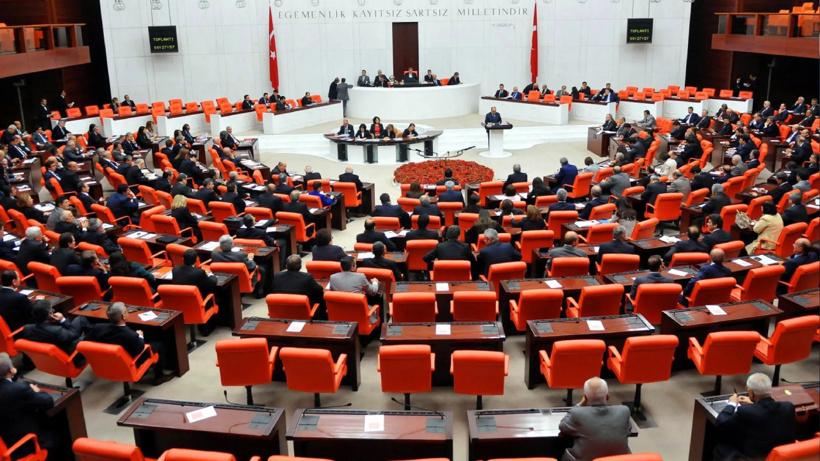 Fon krizinde komisyon muamması: Bahçeli sinyali verdi, AKP tartışmaya başladı