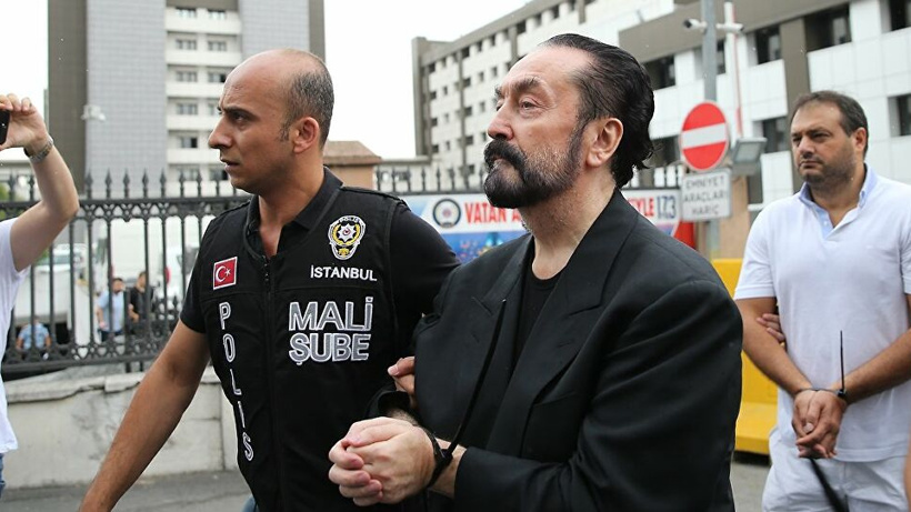 Adnan Oktar sevkedildi: Cezasının geri kalanını orada geçirecek