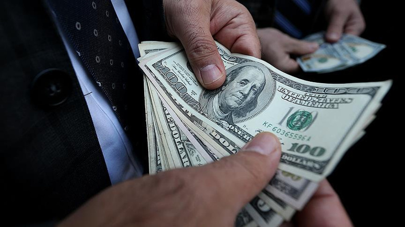 Dolar yeni haftaya düşüşle başladı