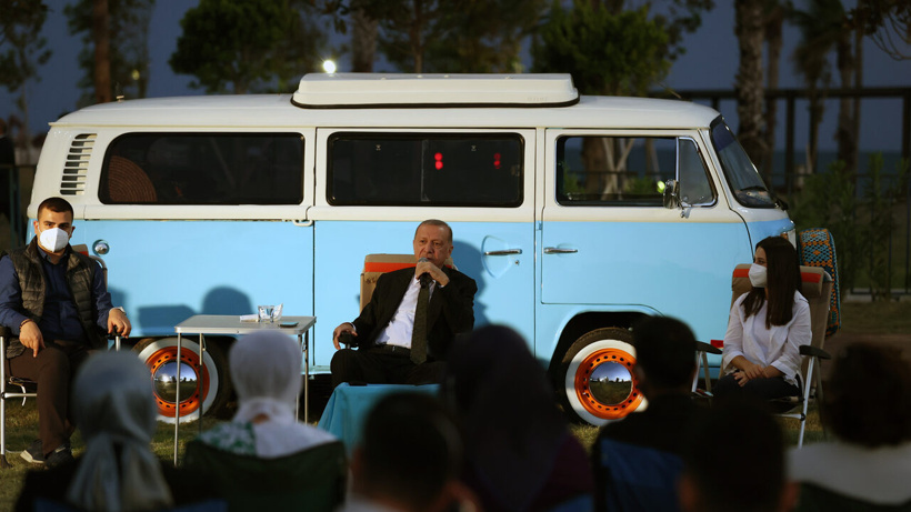 Cumhurbaşkanı Mersin'de gençlerle buluştu
