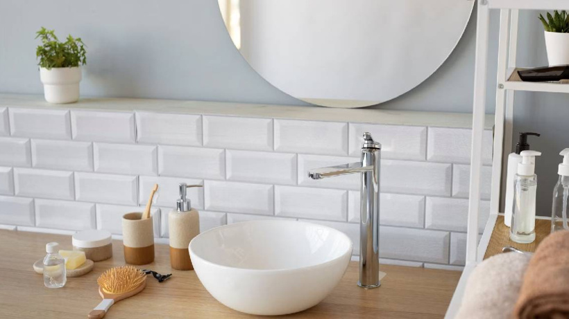 Banyolarınızdaki kir ve lekelerden doğal yollarla kurtulabilirsiniz. Ev yapımı banyo temizleyici nasıl yapılır?