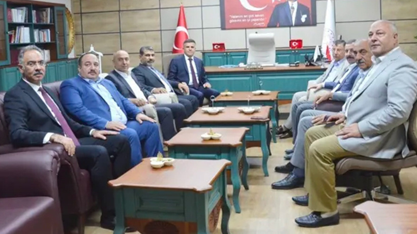 Adı Ensar Vakfı Davasında Geçiyordu! AK Parti'den O İsme 'Tam Kadro' Destek!