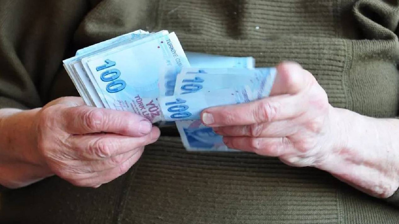 Emekli İkramiyesini Kimler Alacak, Kimler Alamayacak? EYT'liler 5 Bin TL'lik İkramiyeyi Alacak Mı? İşte Merak Edilen 10 Soru