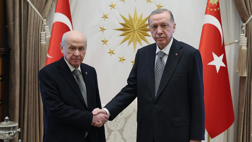 Bahçeli konuyu kapattı, Erdoğan vazgeçti, 50+1 rafta