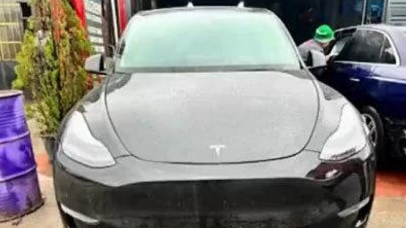 Bursa'da Sanayiye Düşen Tesla'yı Sahibi Bile Tanıyamadı