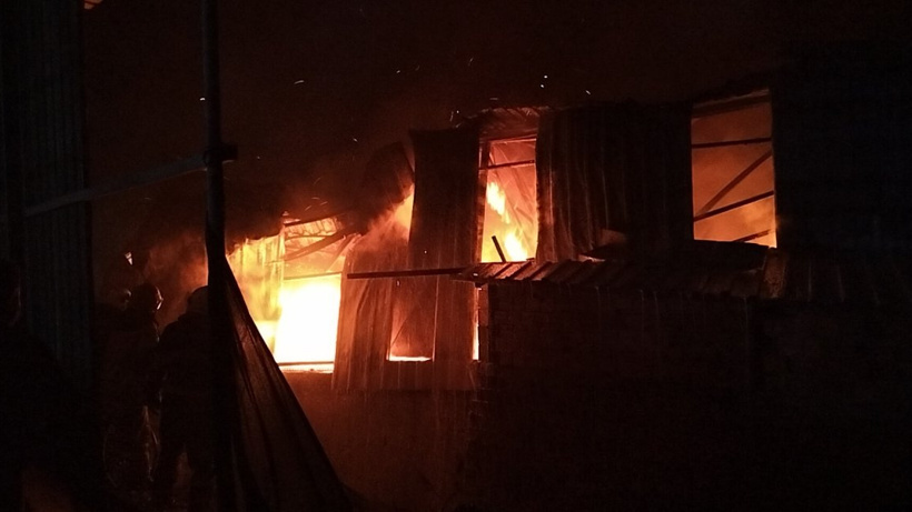 Bursa'da İmalathane Yangını!