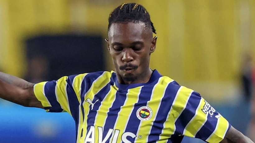 Fenerbahçe'de yaprak dökümü devam ediyor