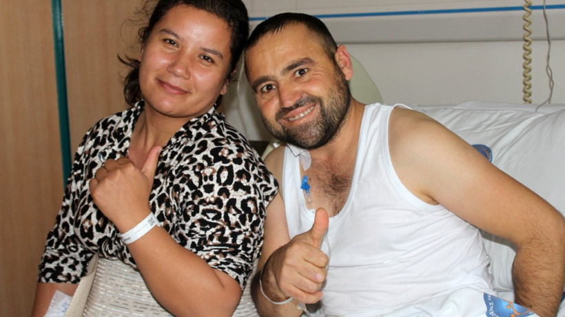Önce Babası, Şimdi de Eşinin Verdiği Böbrekle Hayata Tutundu