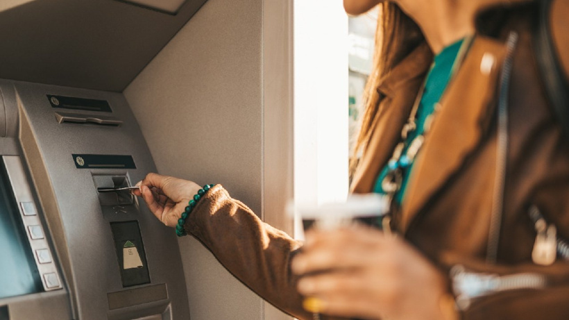 Bankalardan Flaş Karar! Bu Tutarın Altındaki İşlemlerde Şube Çalışanı ATM'ye Yönlendirecek