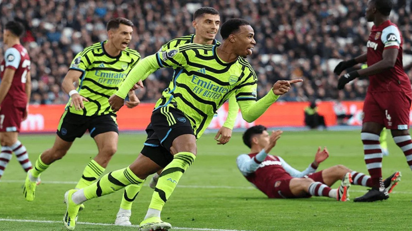 Arsenal, Londra Derbisinde Gol Olup Yağdı