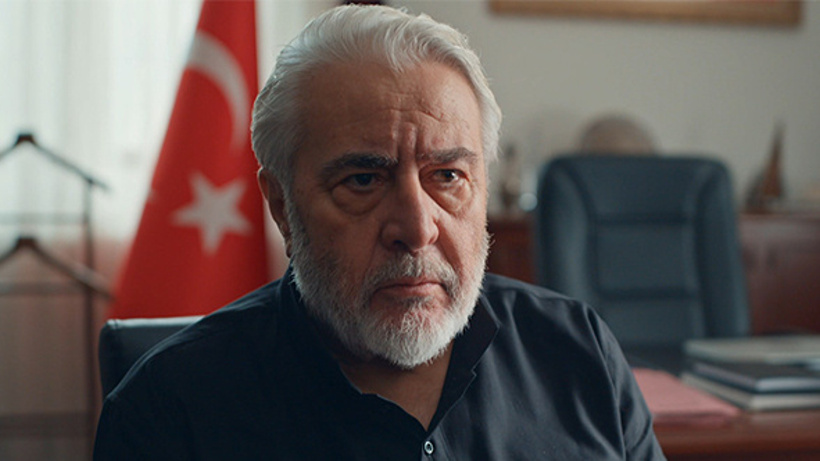 Sandık Kokusu'nun Hasan'ı Uğur Yücel'in 41 Yıllık Eşi Bakın Kim Çıktı