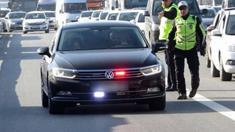 Rize'de ehliyetsiz araç ve çakar kullanımına 313 bin lira ceza