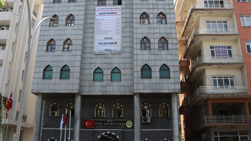 Belediyede Kriz: Kayyım Borçları Yüzünden Personel Maaşları Ödenemiyor