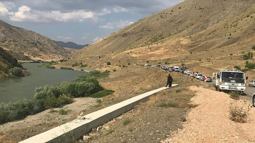 Serinlemek için Nehre Giren Öğrenciden Haber Alınamıyor!